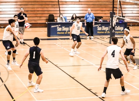 Despite early struggles, men's volleyball on right track